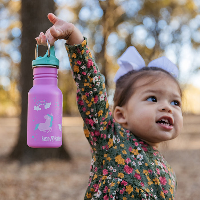 classic-kid-sippy-cap-o1 K12CNSIPPY-UN-kids_bottle_unicorn_lifestyle.jpg