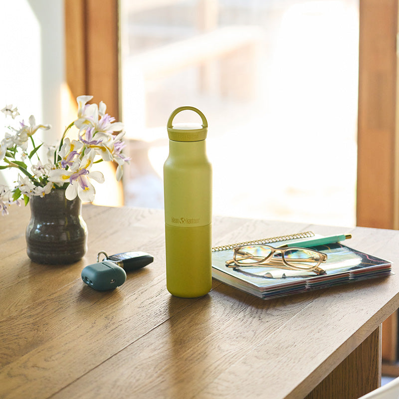 12oz-rise-classic-with-arch-loop-cap-m5 12oz_rise_classic_insulated_acacia_table_square.jpg