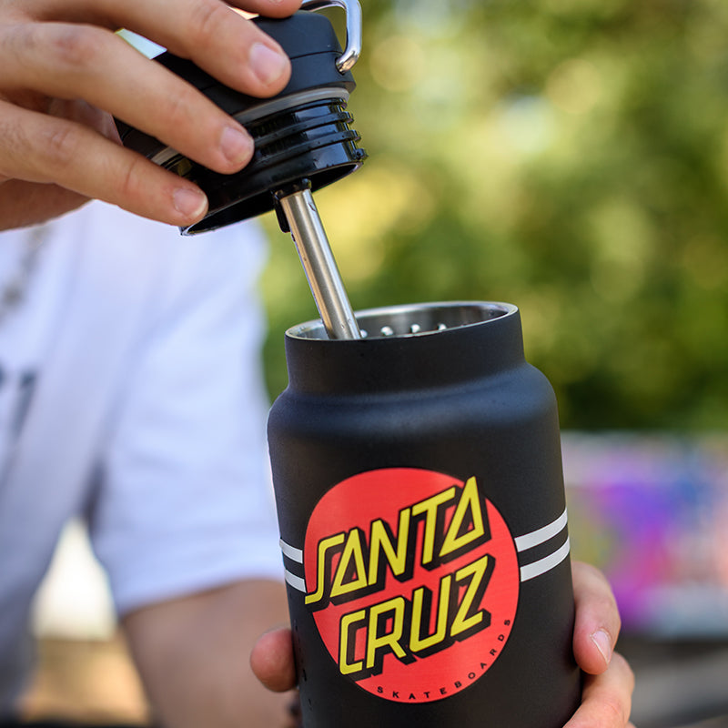 32oz-tkwide-with-twist-cap-santa-cruz-n9 32oz_tkwide_twist_water_bottle_santacruz_dot_lidoff_square.jpg