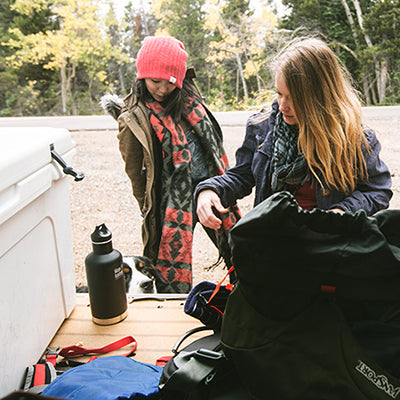 64oz-classic-with-loop-cap-o9 64oz_insulated_classic_backpackers_tailgate_square.jpg