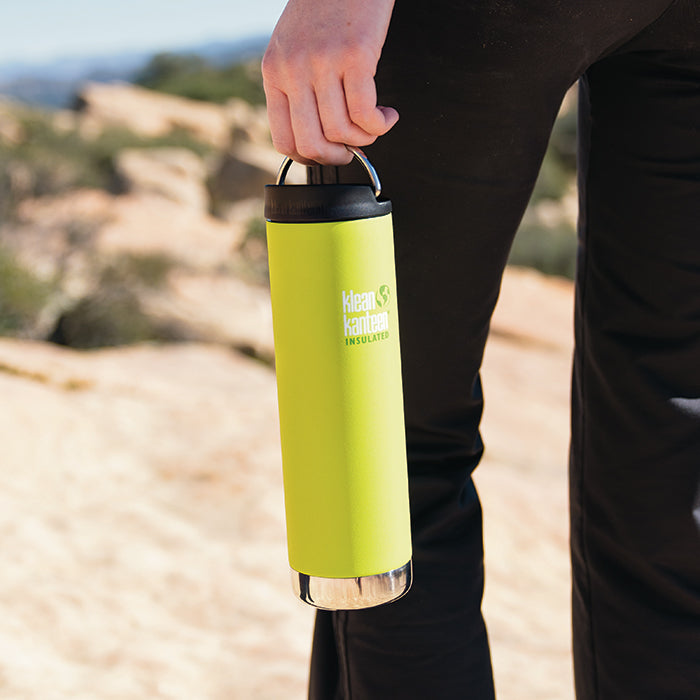 tkwide-cafe-cap-r6 K20TKWPCC-JP-cafecap-loop-hiking_lifestyle.jpg