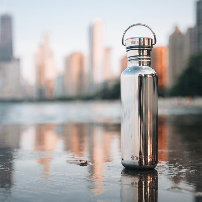 27oz-reflect-with-bamboo-cap-o9 K27SSLRF-MS-BAMBOO_reflecttion_bottle_lifestyle.jpg