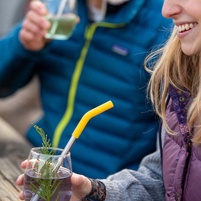 straw-4-pack-d3 recycled_steel_straw_drink_smile_lifestyle.jpg