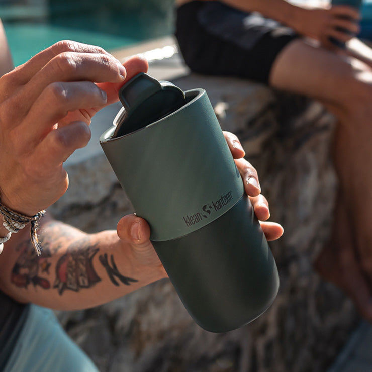 flip-lid-k1 rise_flip_lid_small_tumbler_open.jpg